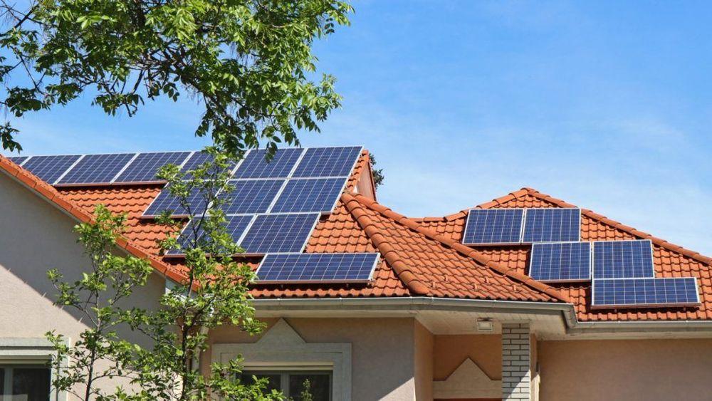 A napenergiáról és a lakossági elektrifikációról ma ritka erős társadalmi egyetértés van Magyarországon