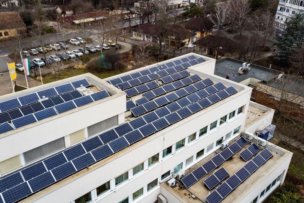 2025-ben is őrzi elsőségét Magyarország a napelemes termelésben 🥇